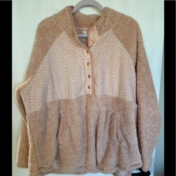 Maurices Tops - Maurices plus size Sherpa